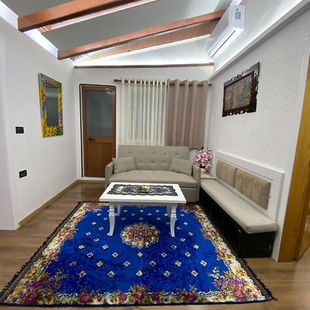 Vila Katalea จีโรคาสเตอร์ ภายนอก รูปภาพ