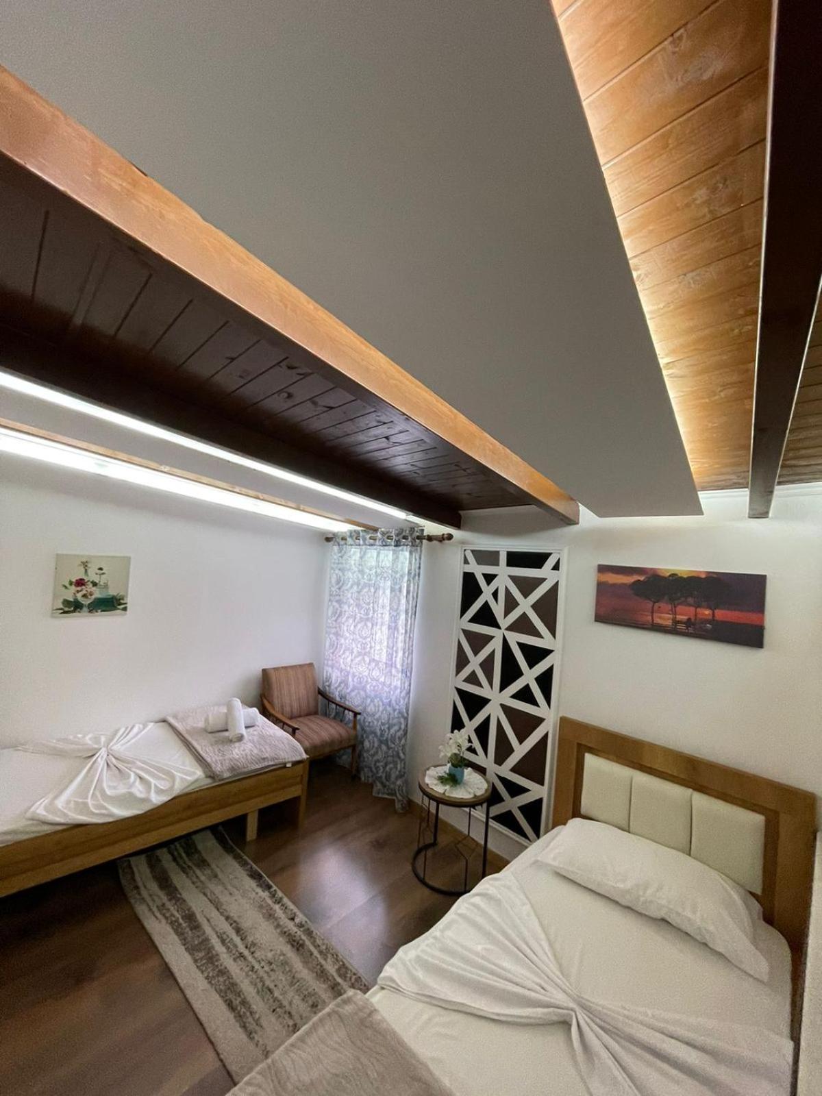 Vila Katalea จีโรคาสเตอร์ ภายนอก รูปภาพ