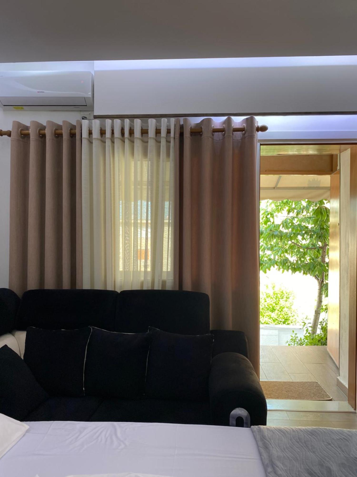Vila Katalea จีโรคาสเตอร์ ภายนอก รูปภาพ